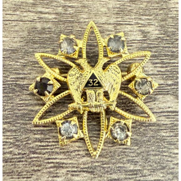 Vintage Freemason Scottish Rite 32nd Degree Mason Double Eagle Pin - Picture 1 of 3
